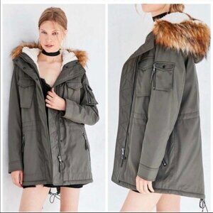 URBAN OUTFITTERS $239 S13 NYC SHERPA LINED FIELD P